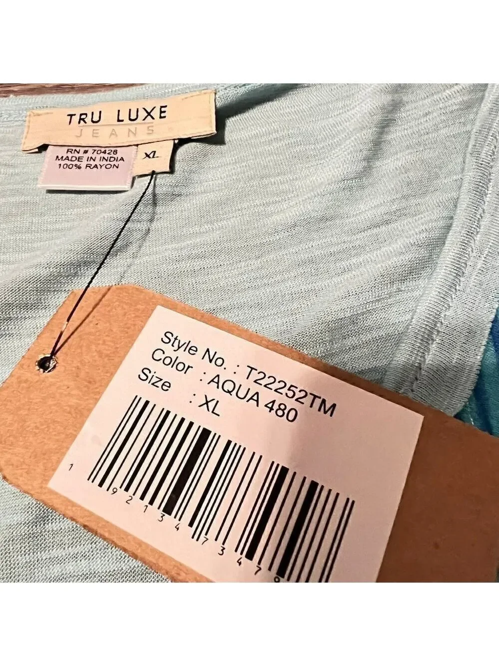 NWT Tru Luxe Jeans Top in Aqua with Metalic thread. Size XL - Picture 8 of 8